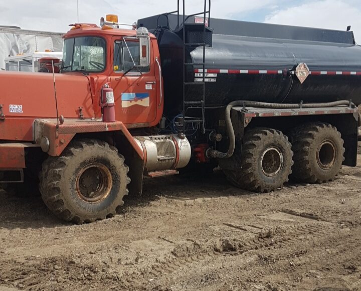 red and blakc Shmittys Shwabbin mud buggie